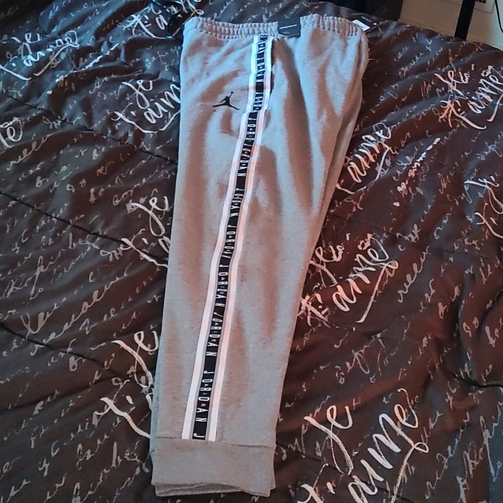 Jordan XL men's banded and cuffed leg tapered swea